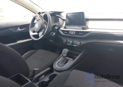 2020 Kia Forte Lxs z USA, uszkodzony, nr VIN 3KPF24AD6LE261884